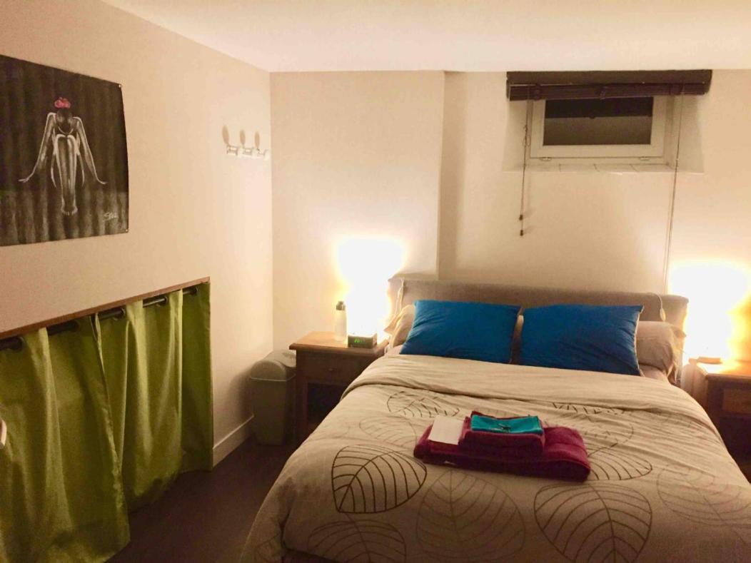 Loft In Rennes - Private Room Bagian luar foto